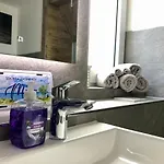Joels Luxus Lounge Mit Sauna, Bar & Wirlpool In