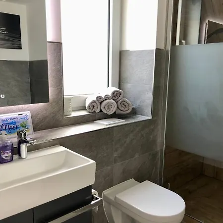 Joels Luxus Lounge Mit Sauna, Bar & Wirlpool In 슈타인후데