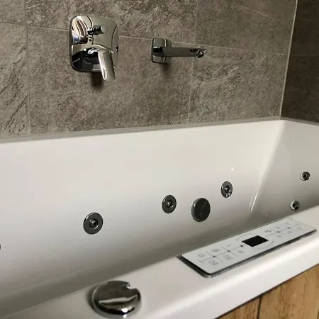 Joels Luxus Lounge Mit Sauna, Bar & Wirlpool In 아파트 슈타인후데