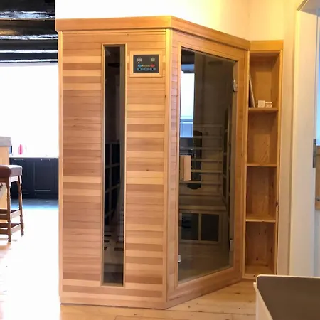 Joels Luxus Lounge Mit Sauna, Bar & Wirlpool In