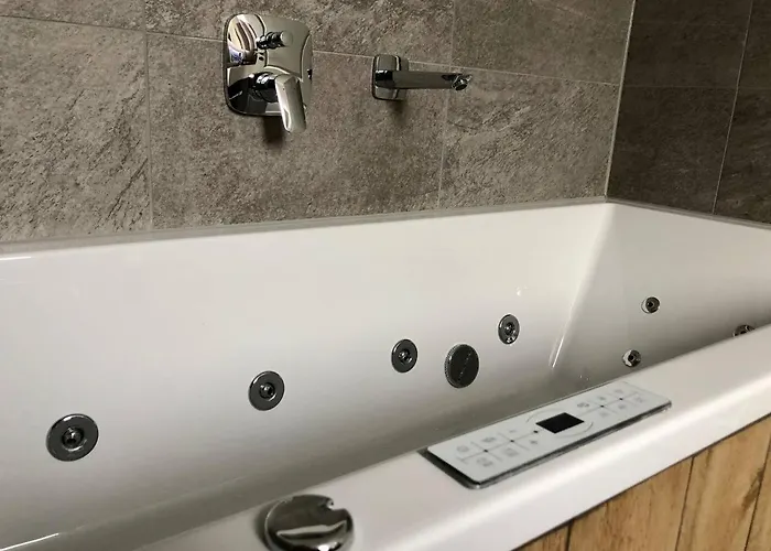 Joels Luxus Lounge Mit Sauna, Bar & Wirlpool In Апартаменты Штайнхуде